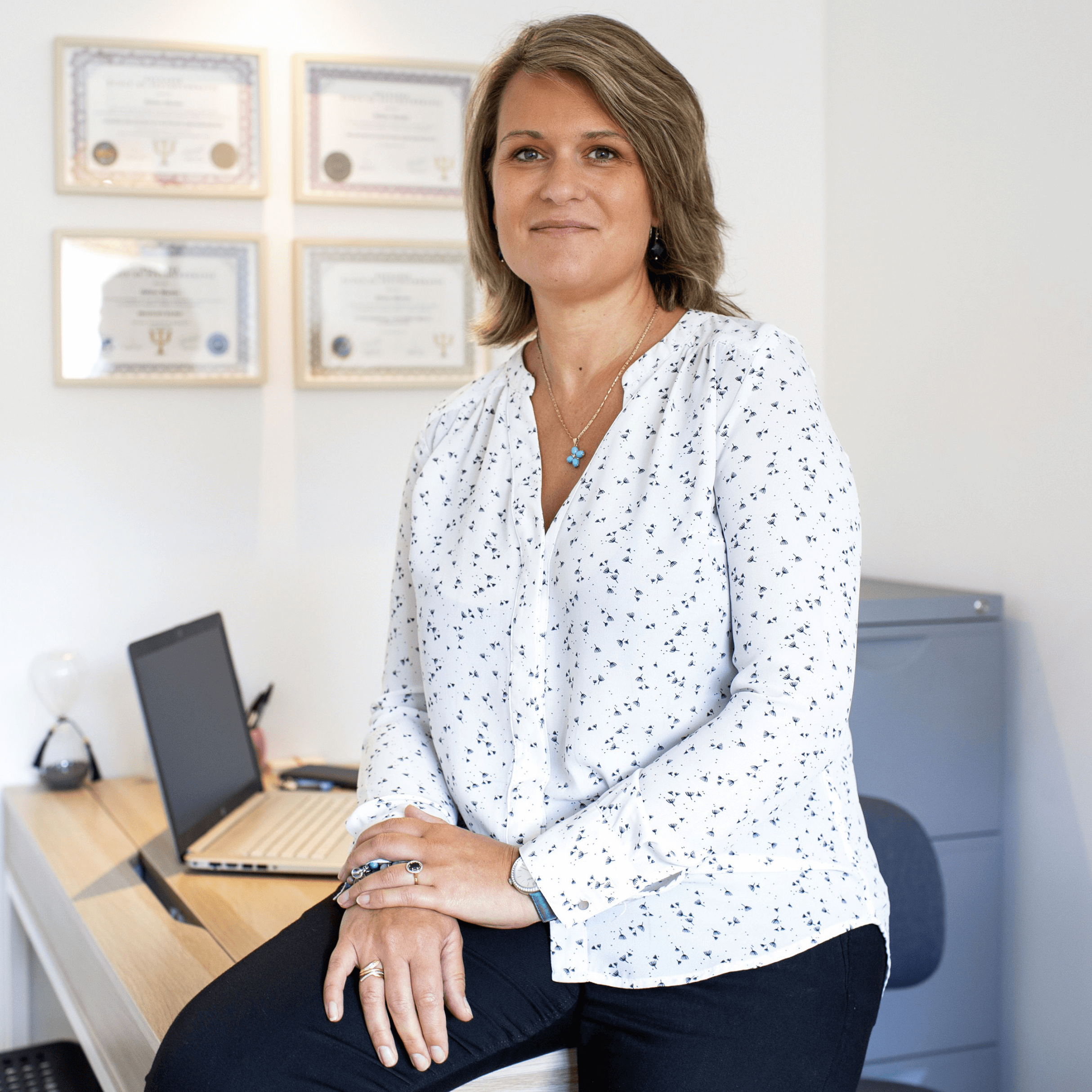 Hélène Martins Hélène Martins